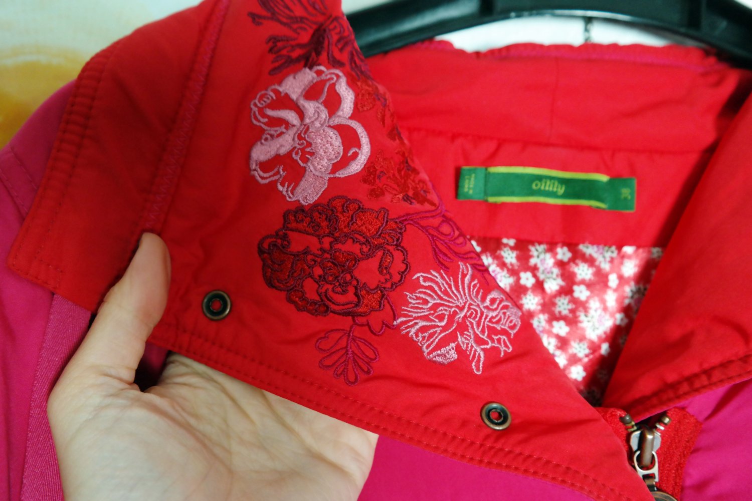 Oilily Jacke Kurzjacke Stickerei bestickt Blumen rot pink M 38