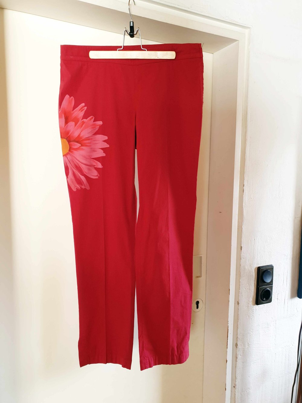 Marina Yachting Hose rot Blume Gerbera 46 M 38 Sommer