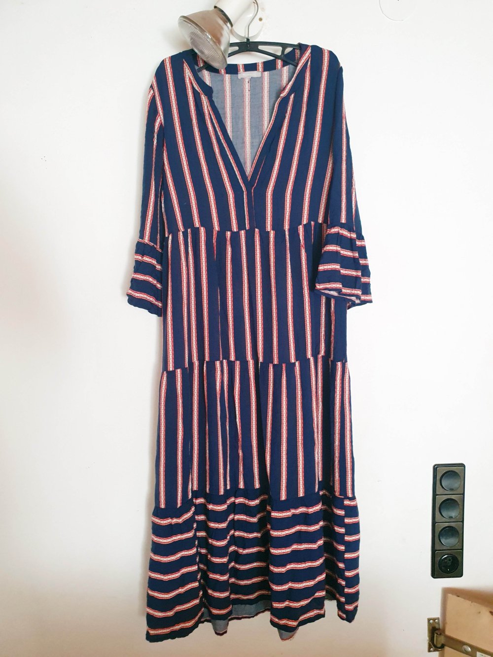 Tamaris Kleid bunt Maxikleid Streifen V-Ausschnitt locker leger marine weite Ärmel 40 L
