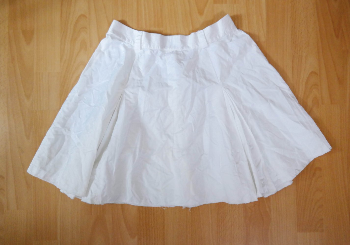 Original True Vintage MDC Highwaist Tennisrock Minirock Y2K Rock Faltenrock Golf Tennis weiß creme  M 38