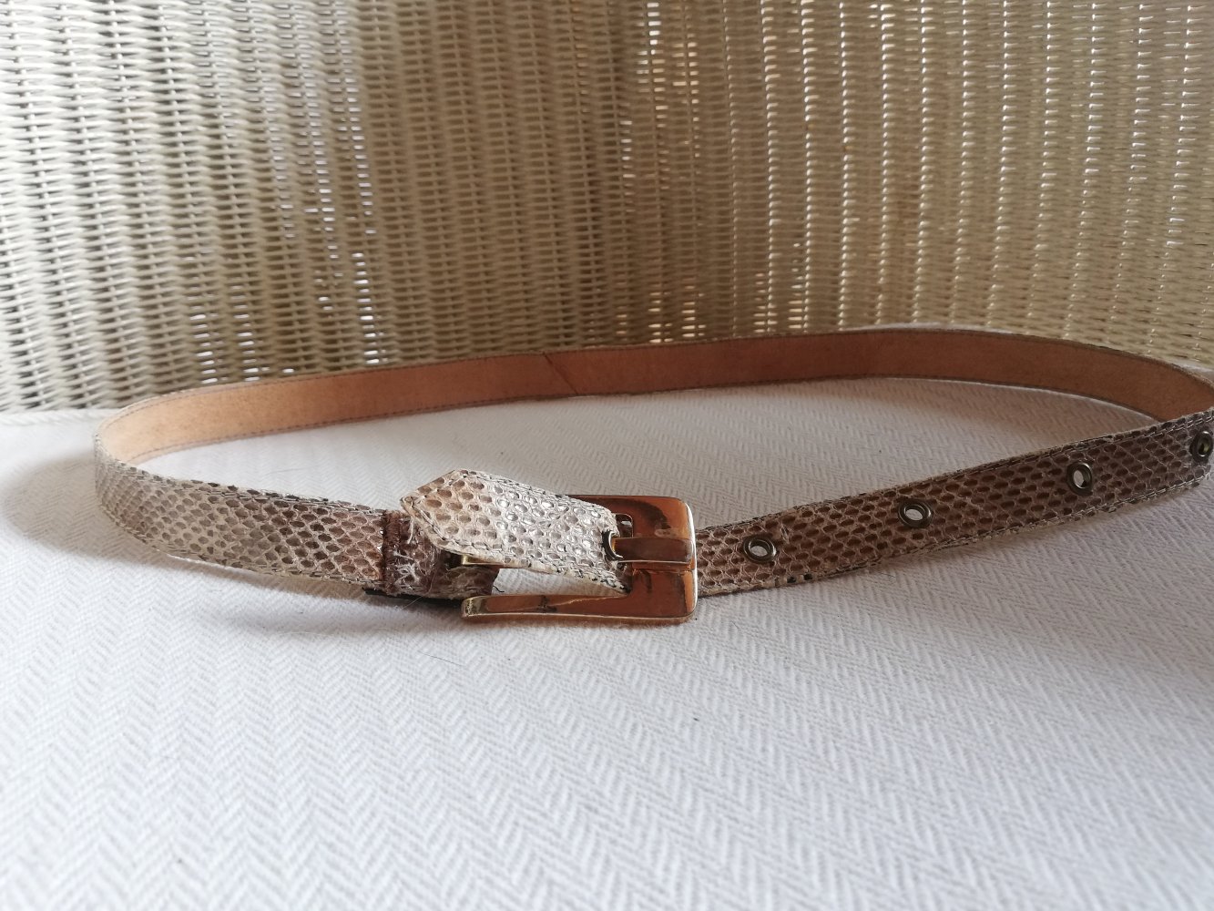 Zarter Vintage Gürtel Echtleder Ledergürtel gold golden 79 cm Leder elegant