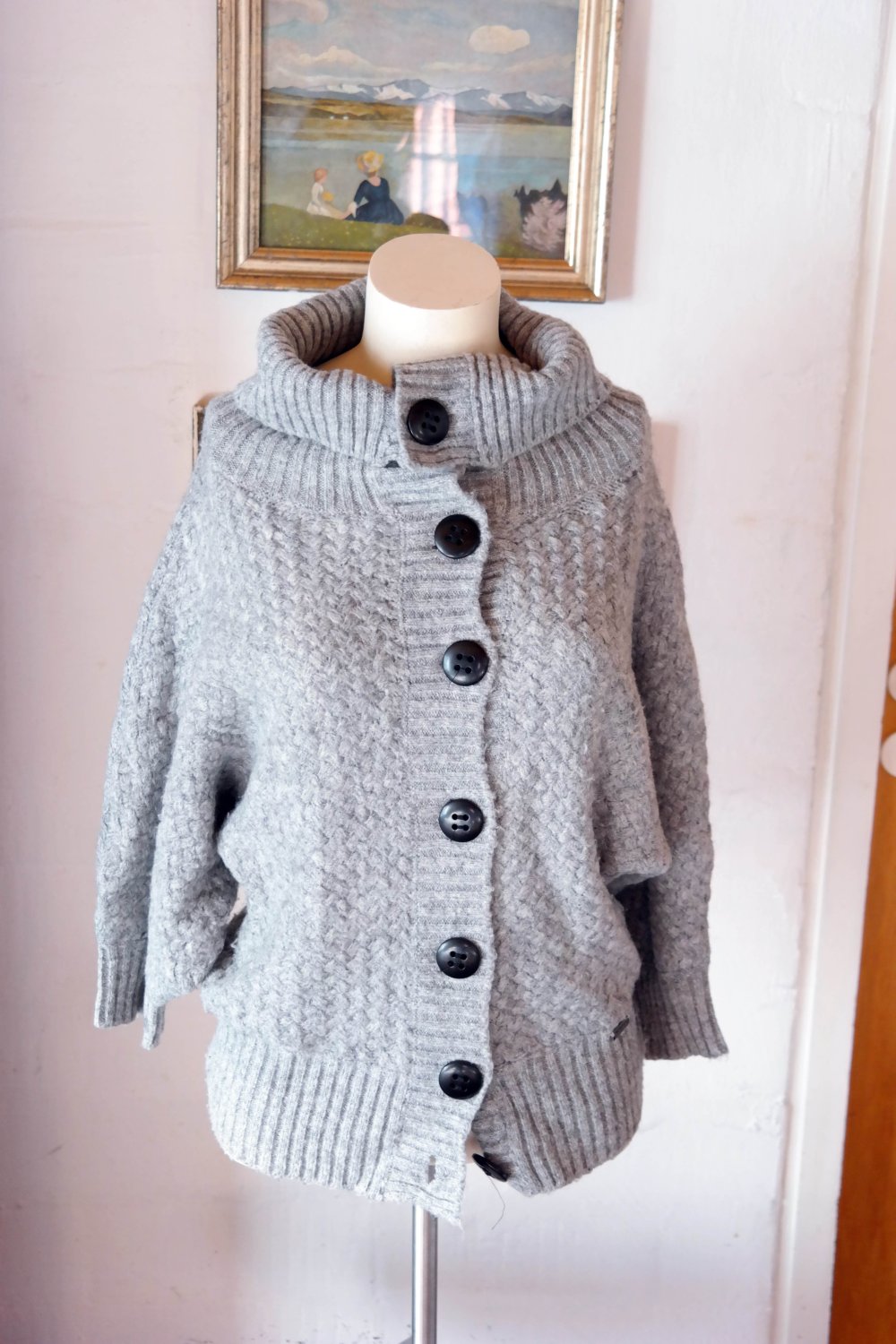 Nümph Wolle Strickjacke Riesenkragen Flügelärmel grau Knöpfe Knopfleiste S 36 M 38