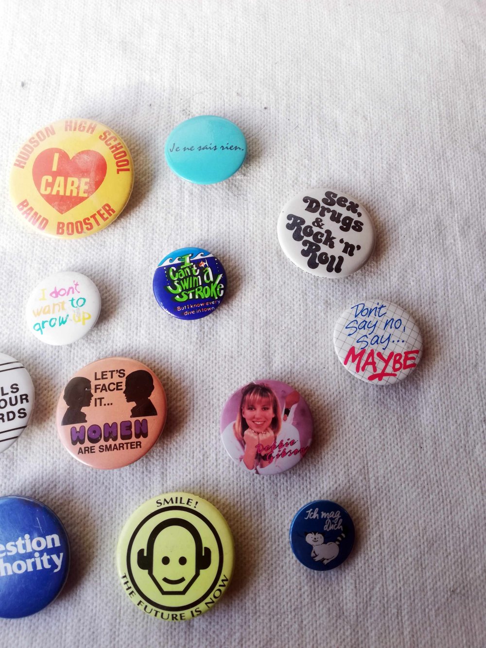 Original Vintage Anstecker Pin Badge Button Brosche 70er 80er USA Amerika Sprüche Feminismus 