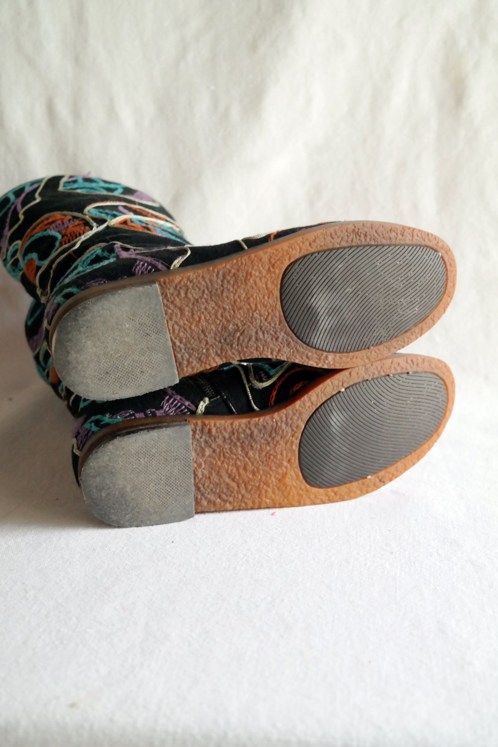 Vintage Stiefel schwarz bunt Wollwalk Hippie Ethno Wolle bestickt 38