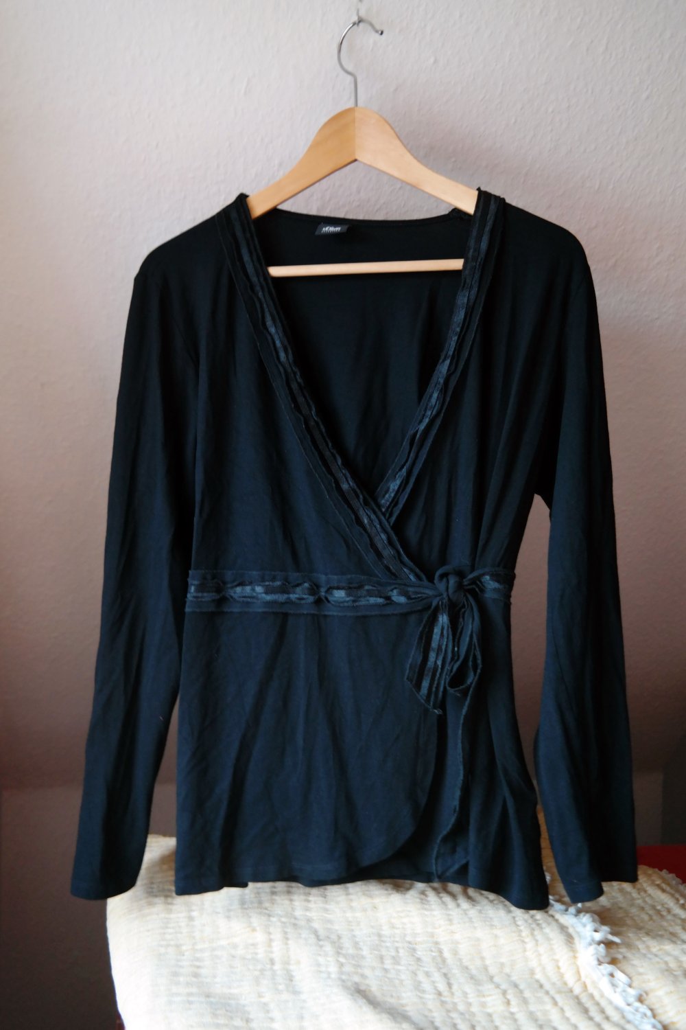 S.Oliver Wickelshirt Wickelpullover schwarz V-Ausschnitt Borte Schleife 42 XL