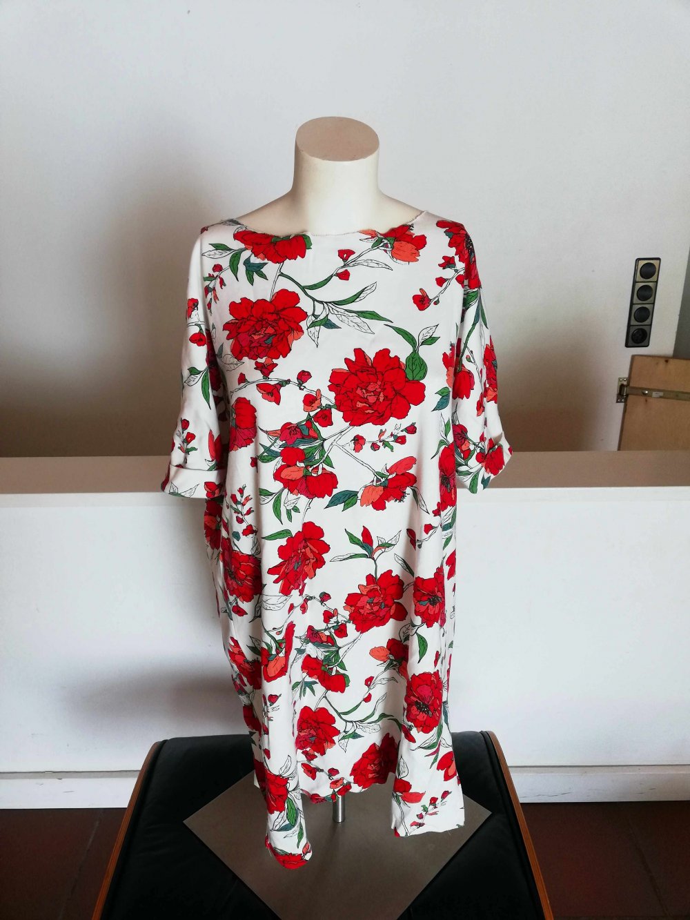 Sommerkleis Minikleid Tunika weiß bunt geblümt Blumen Amisu XL 42