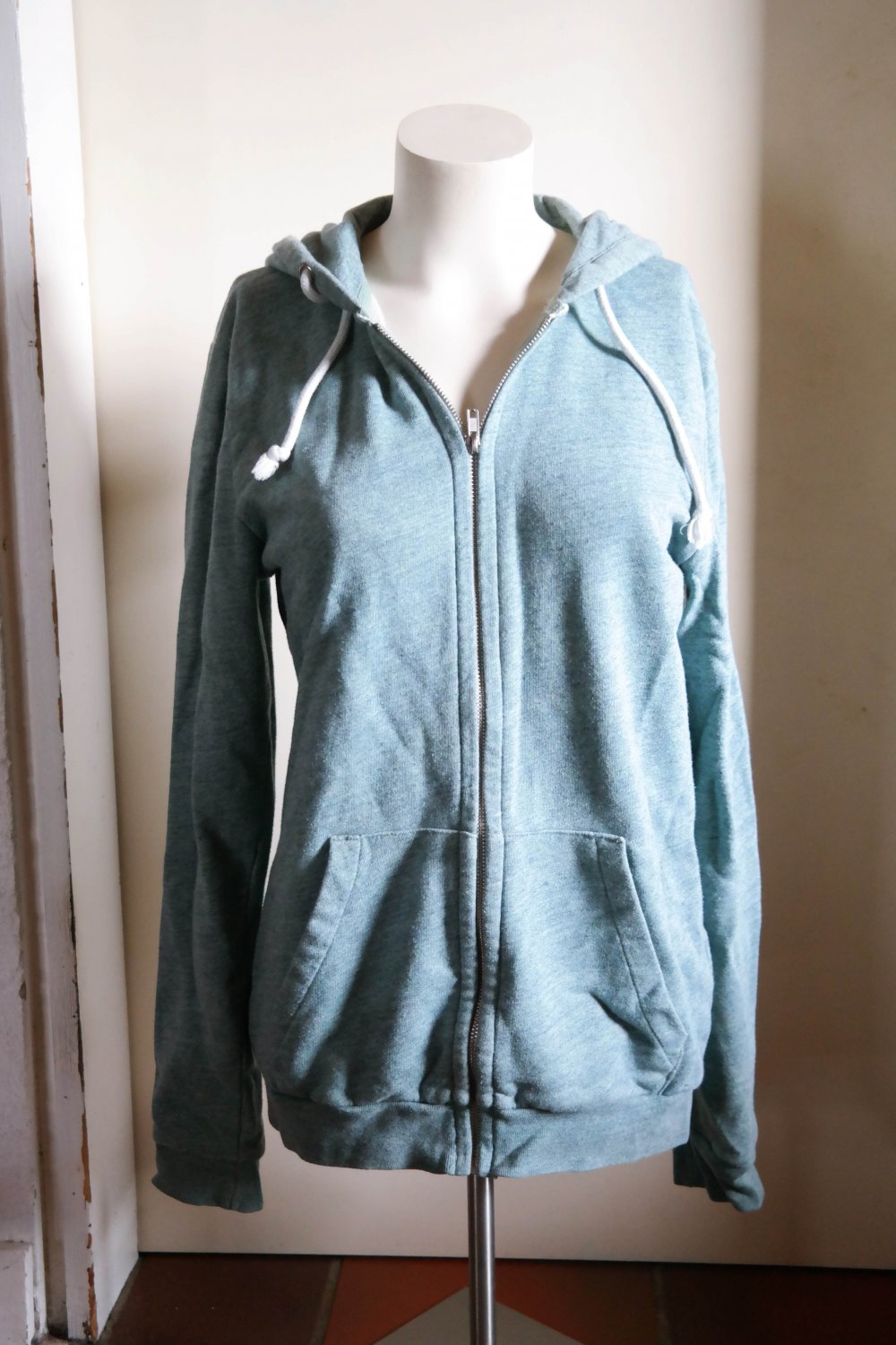 H&M Hoodie Kapuzenpullover Hoody hellblau hellgrau S 36 M 38 Sweatjacke Sweater