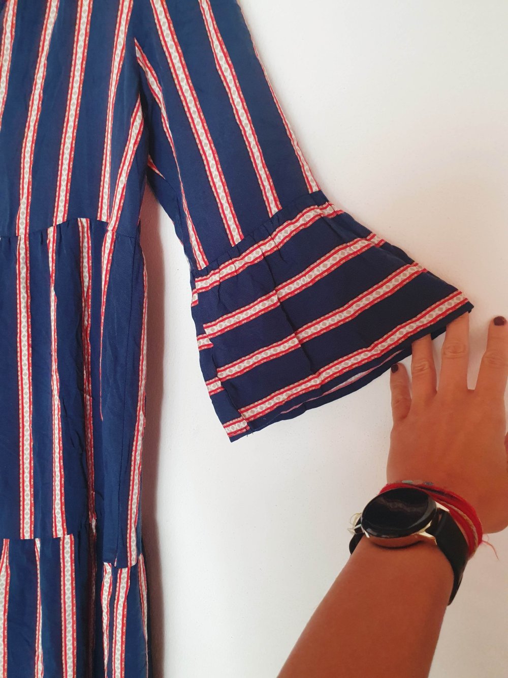 Tamaris Kleid bunt Maxikleid Streifen V-Ausschnitt locker leger marine weite Ärmel 40 L