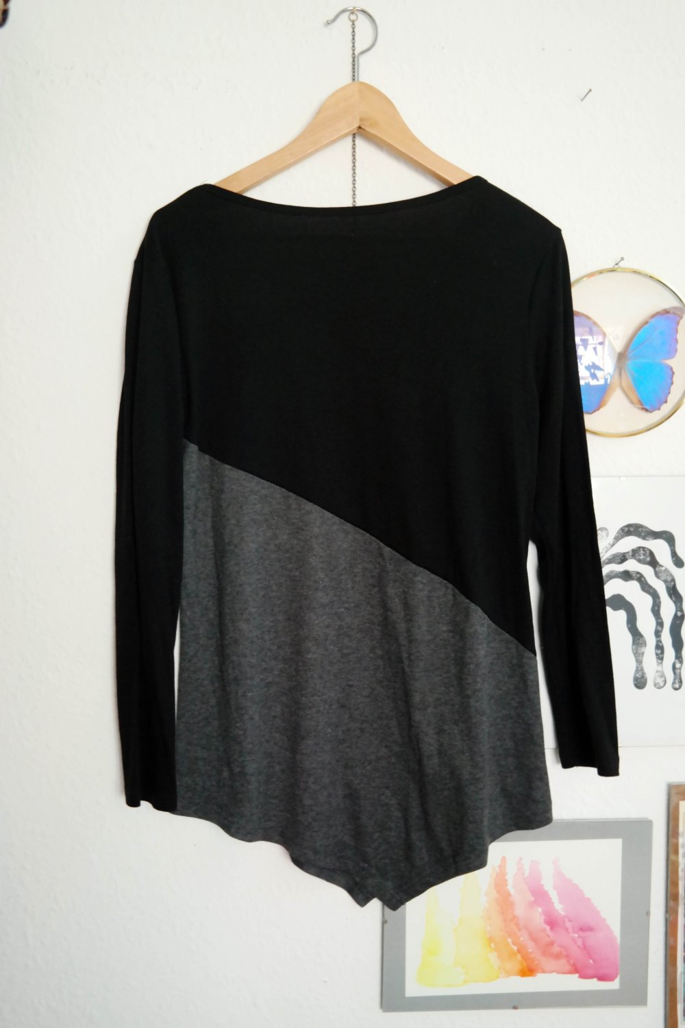 Longsleeve Langarmshirt schwarz grau Colorblocking asymmetrisch zipfelig Zipfelshirt M 38