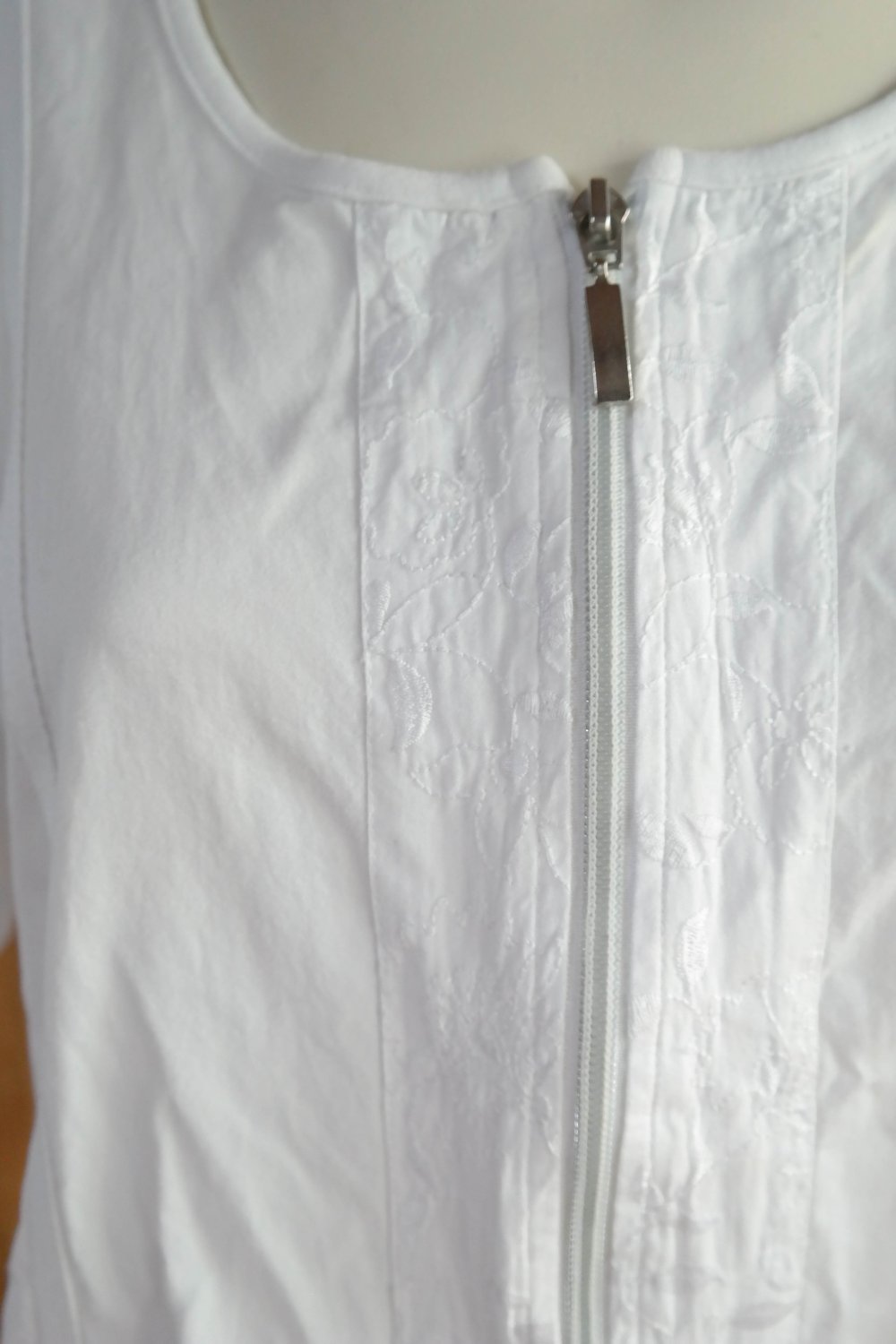 Shirt Hemd Reißverschluss weiß Stickerei Taschen leger Biesen L 40 Sommer