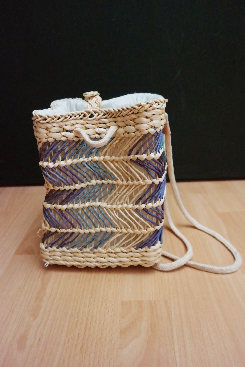 Mini Rucksack Korb geflochten Hippie Übertopf Blumentopf weiß beige blau