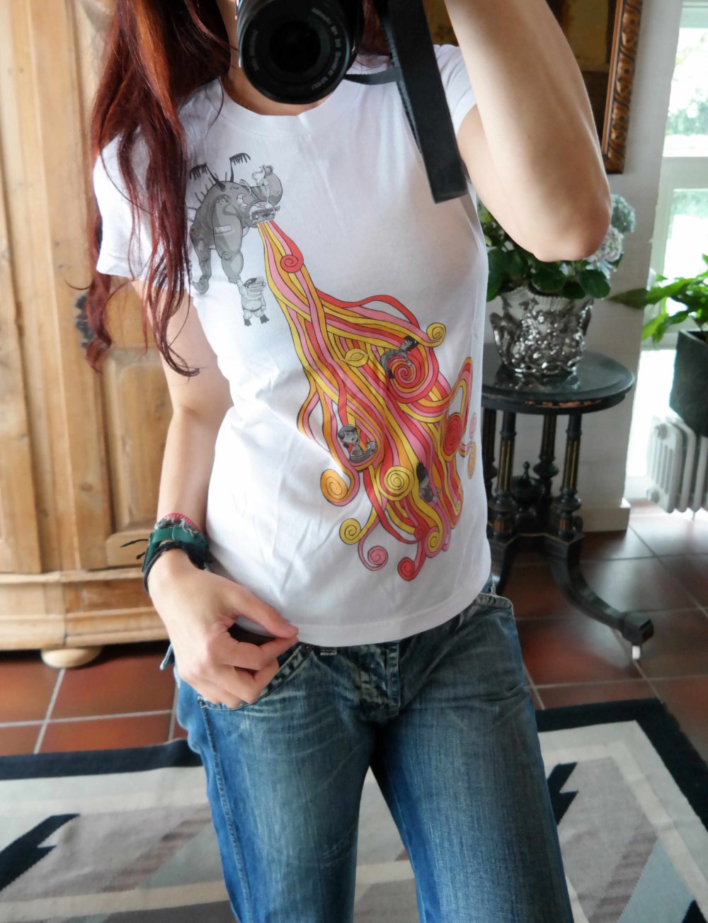 Threadless Shirt Comic weiß bunt Drache Flamme Manga Kawaii M 38