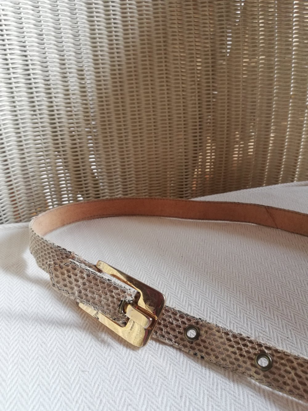 Zarter Vintage Gürtel Echtleder Ledergürtel gold golden 79 cm Leder elegant