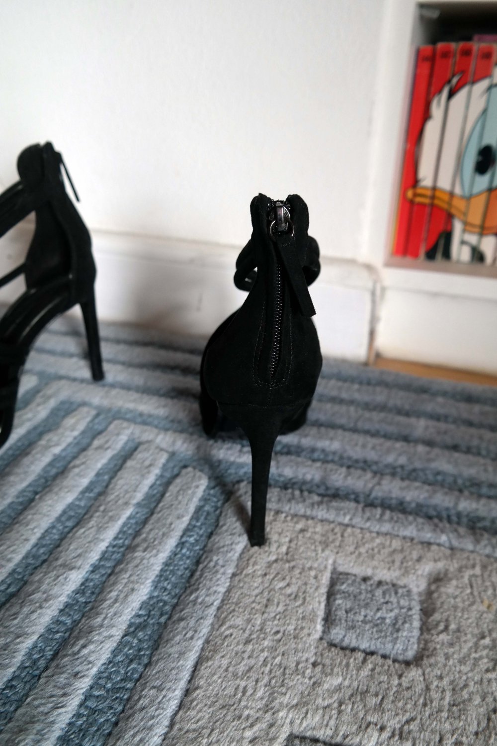 Zara High Heels schwarz Samt Wildleder Look Riemchen Absatz Stiletto 40