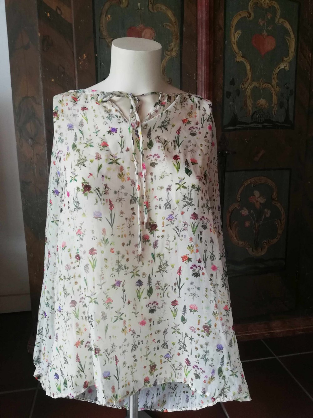 Zara Bluse Chiffon weiß Blumen geblümt Schleife M 38 Langarm
