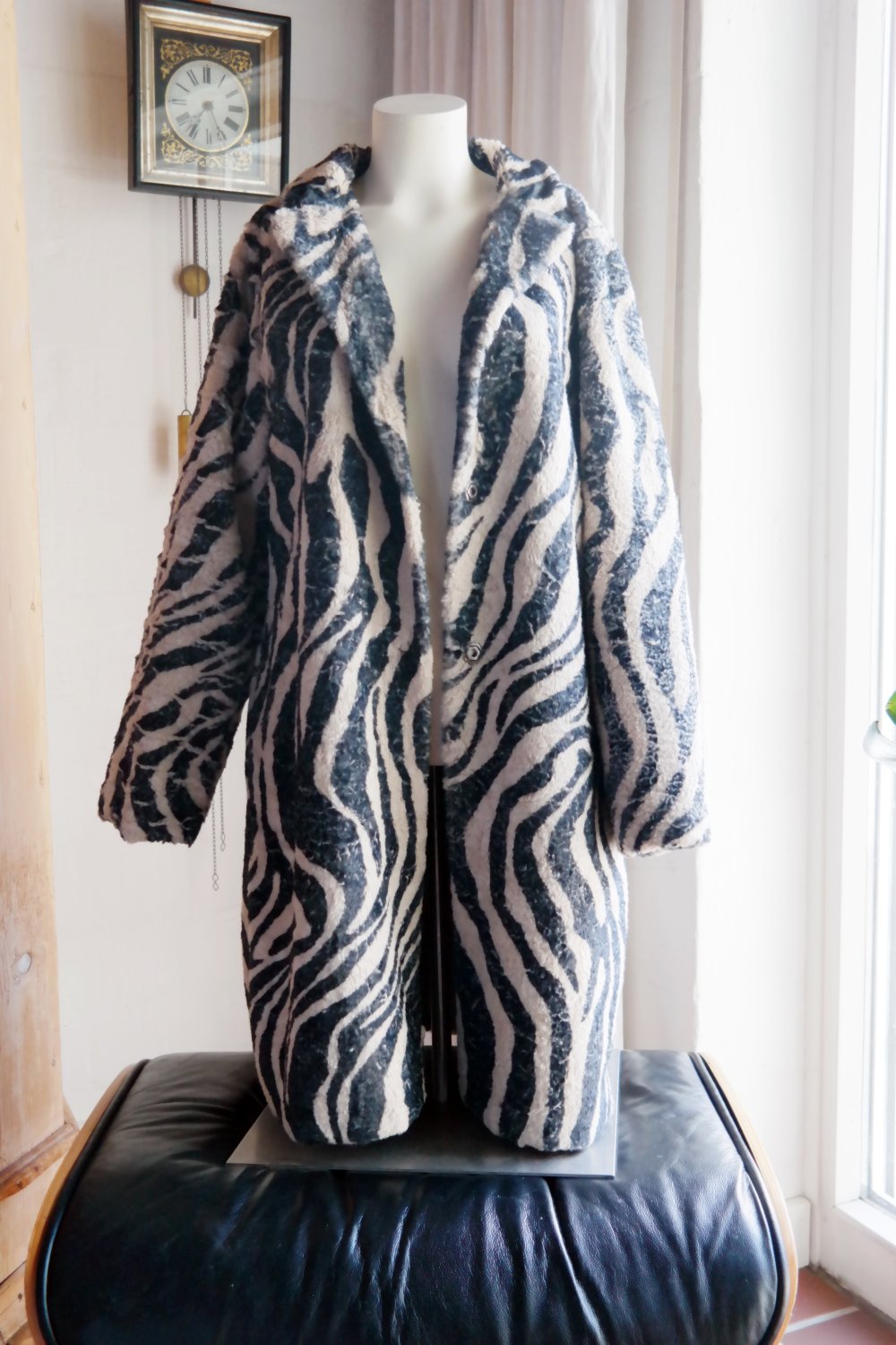 Morgan Mantel Teddyfell Teddymantel schwarz weiß gemustert Zebra M 38 elegant Teddy