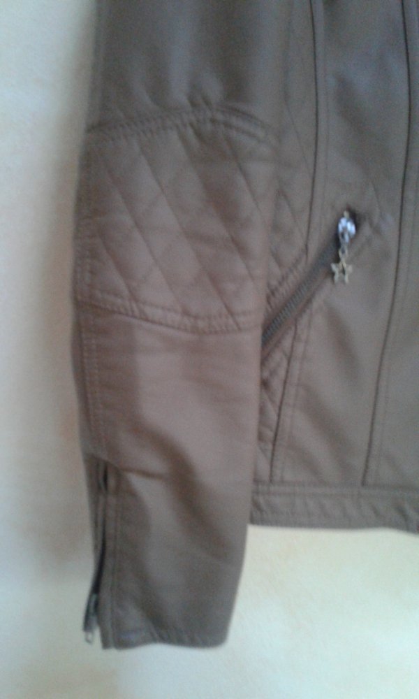 Kunstleder Jacke khaki 146/152 Top Ware neuwertig 