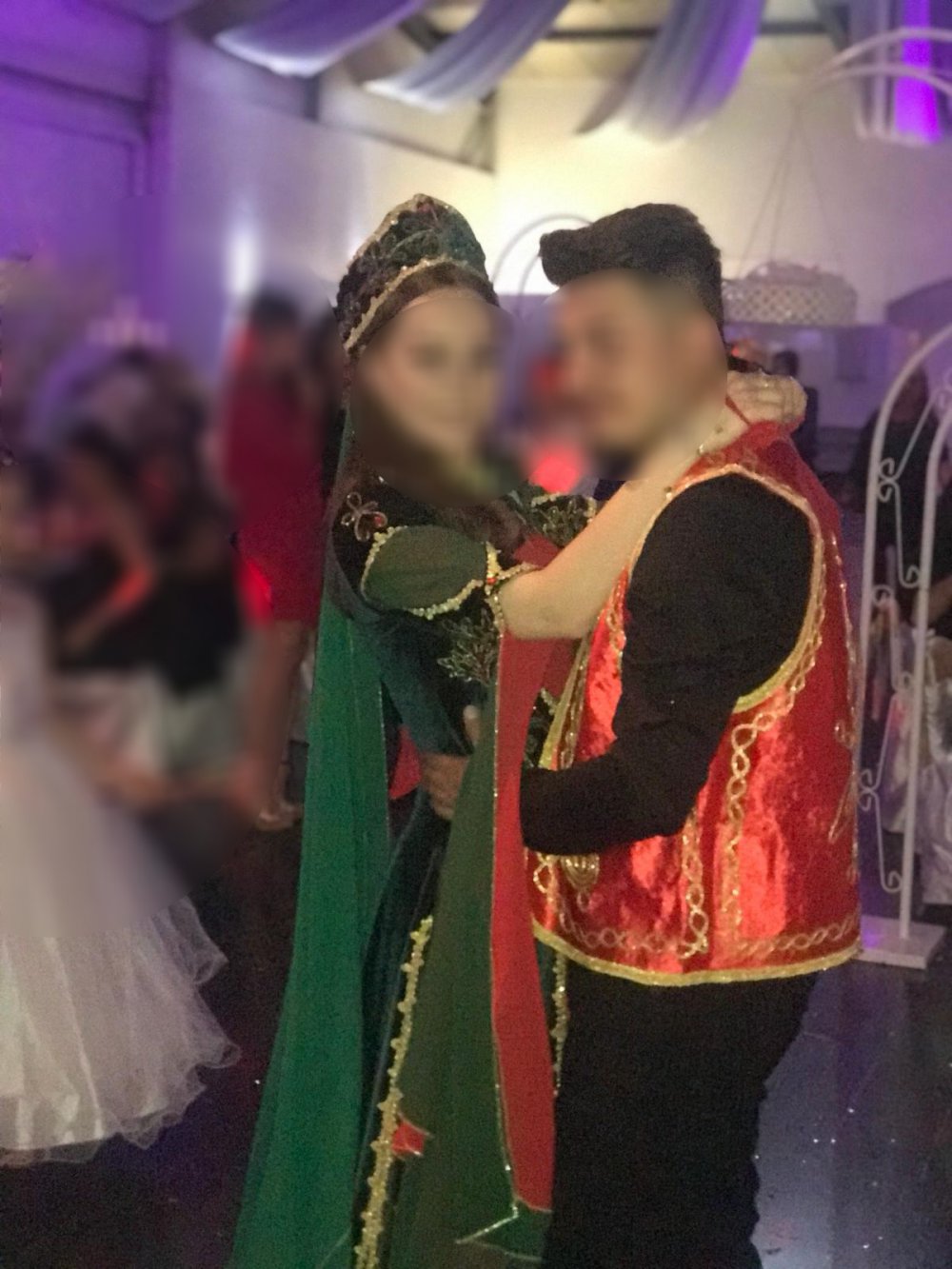 Kaftan / Bindalli / Hennakleid in Rot-Grün