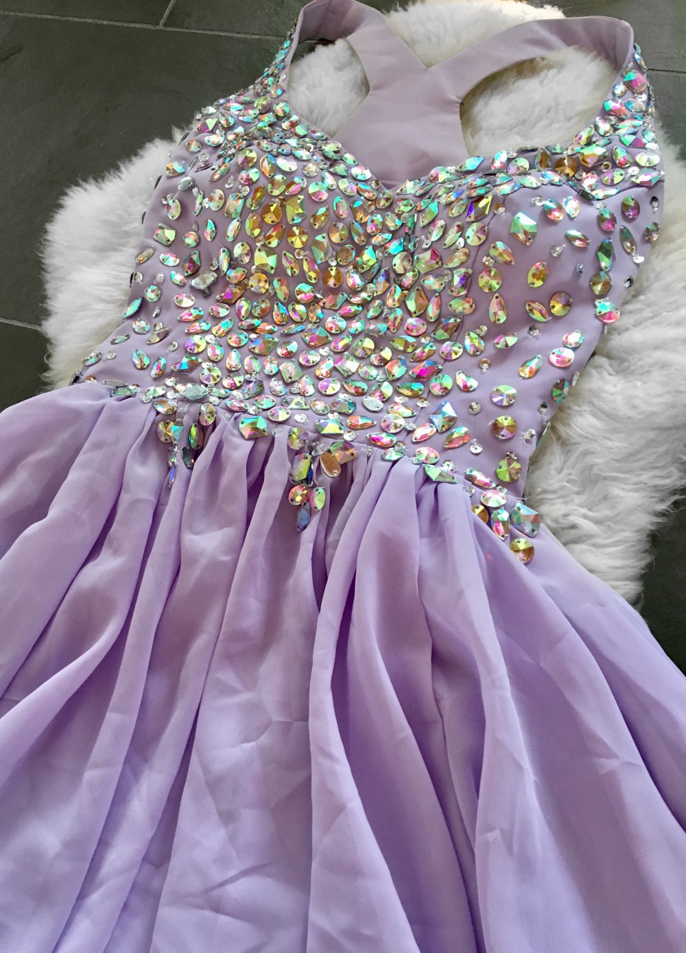 Schönes Rüschenkleid