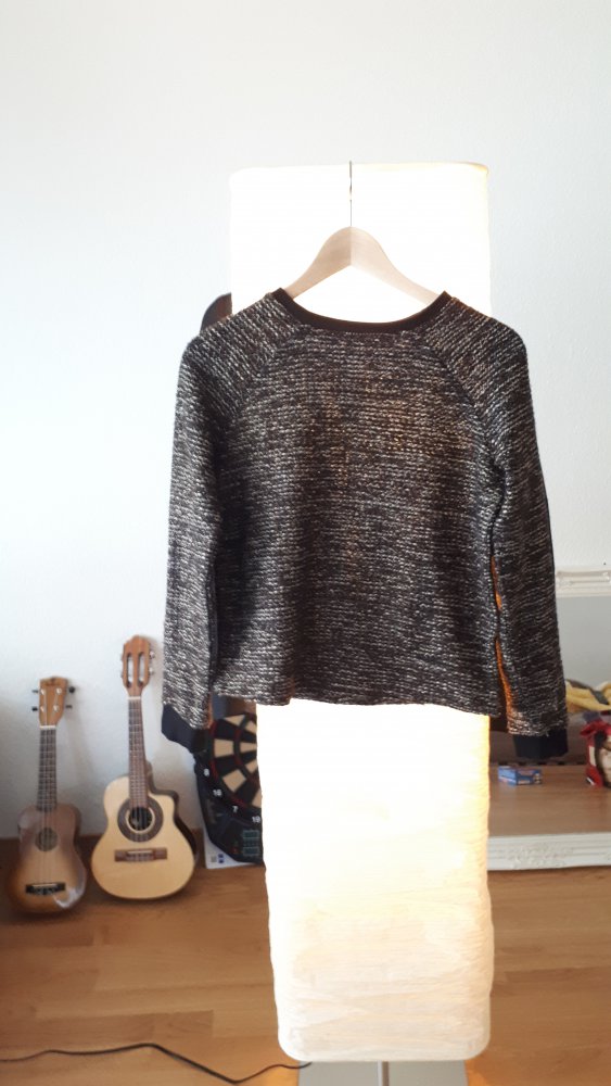 Sommerlicher Pullover mit goldigem Schein, Gr. XS/S