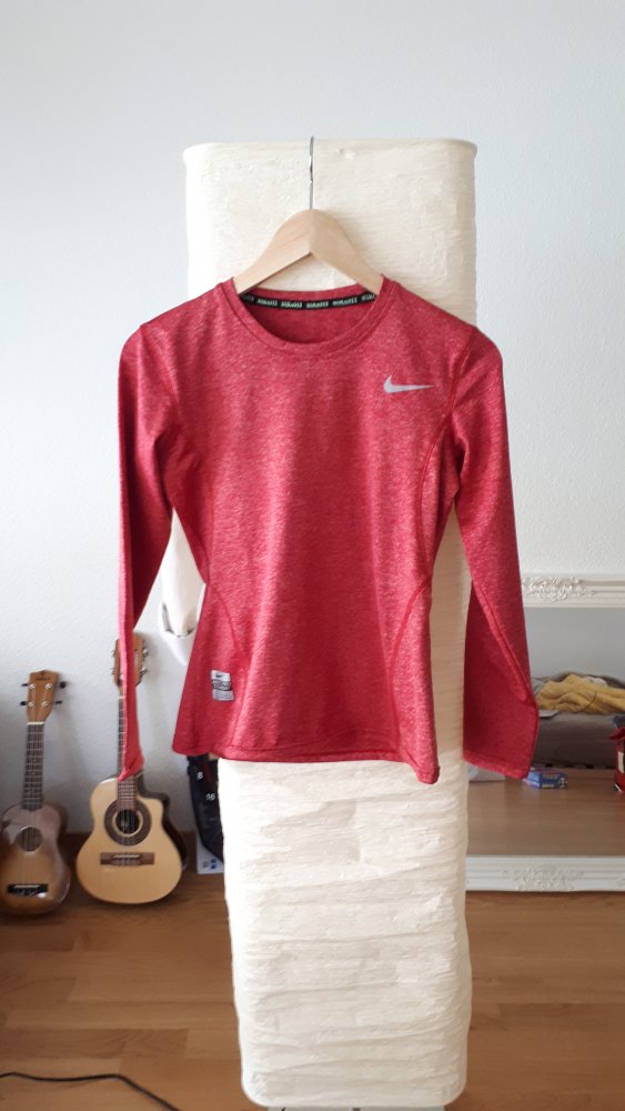 NIKE Langarm-Shirt Gr. S/M