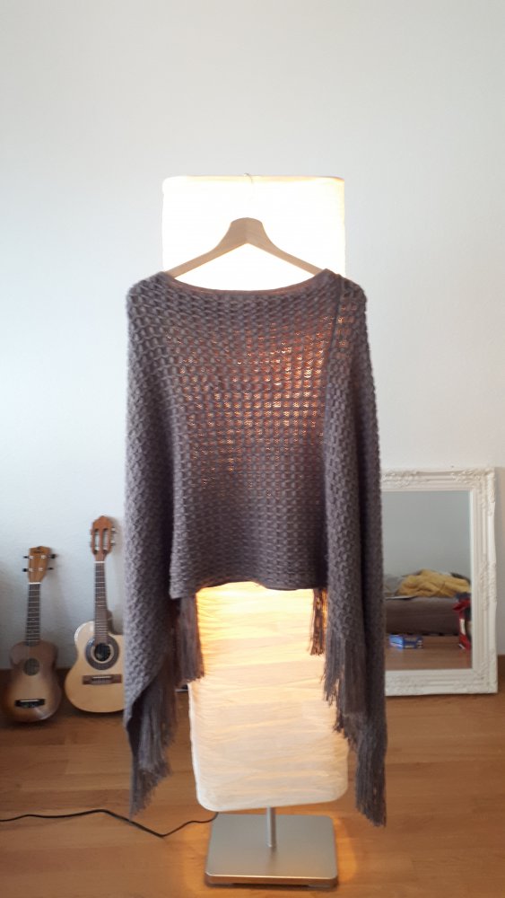 Stylischer dezenter Poncho - Gr. One Size!
