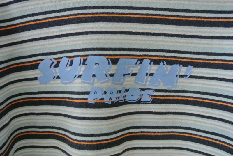 Schönes T-Shirt Gr.110 / 116 Surferlook