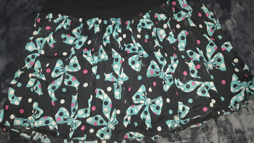 Stoffmini mit Schleifenprint