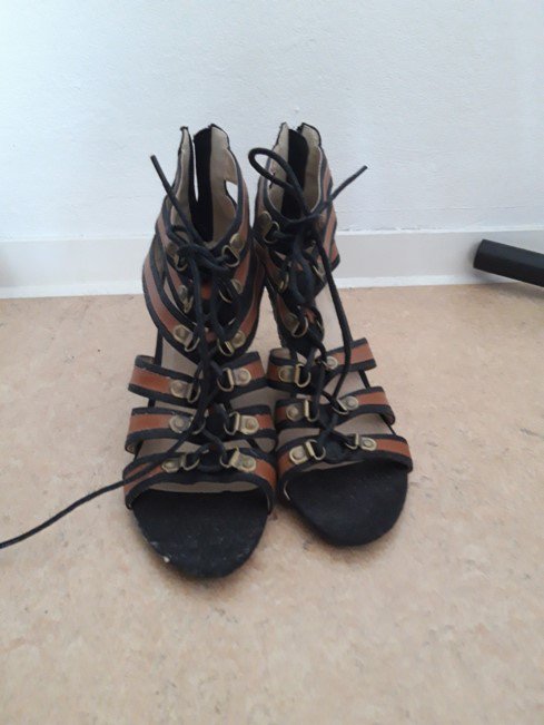 Sommerschuhe/Römer-Keil-Sandaletten