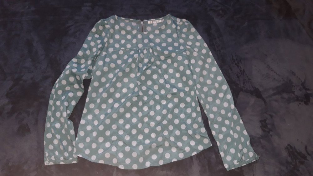 Pünktchen Bluse