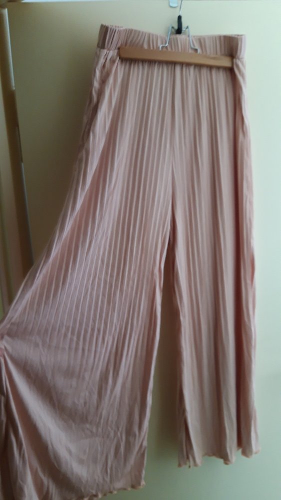 Super weite plisee-Stoffhose