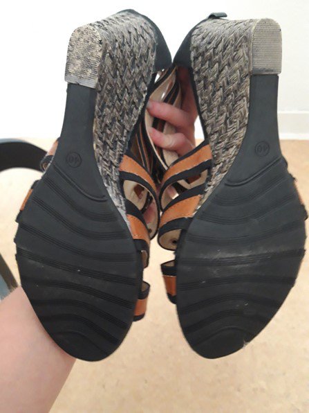 Sommerschuhe/Römer-Keil-Sandaletten