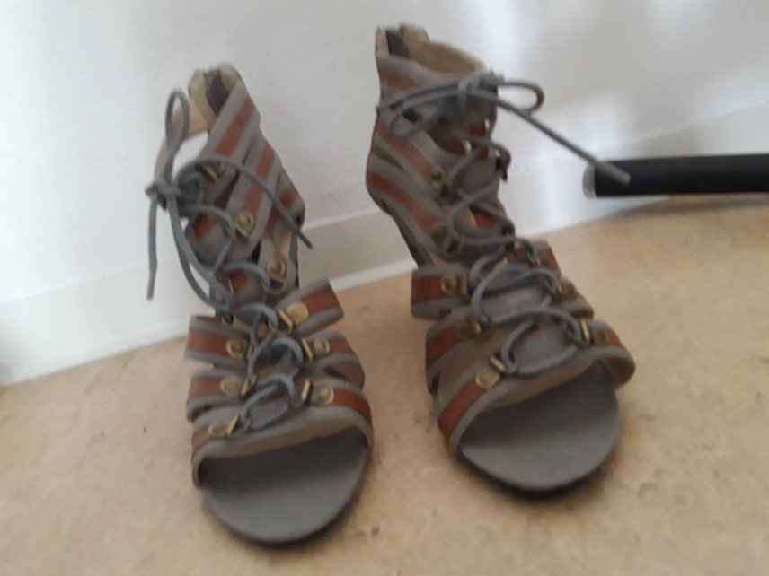 Sommerschuhe/Römer-Keil-Sandaletten