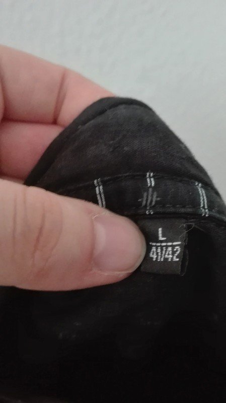 C&A schwarz Gr. L Hemd Kurzarm Print Rückseite