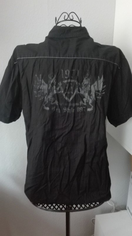 C&A schwarz Gr. L Hemd Kurzarm Print Rückseite