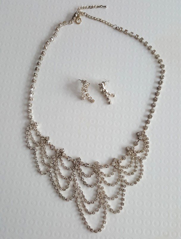 Bijou Brigitte Modeschmuck Silber Schmuck Collier Ohrringe Glitzer