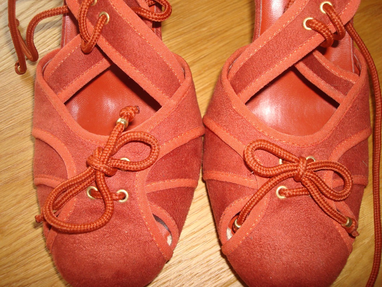 schicker extravaganter Pumps, Sandale, High Heel 