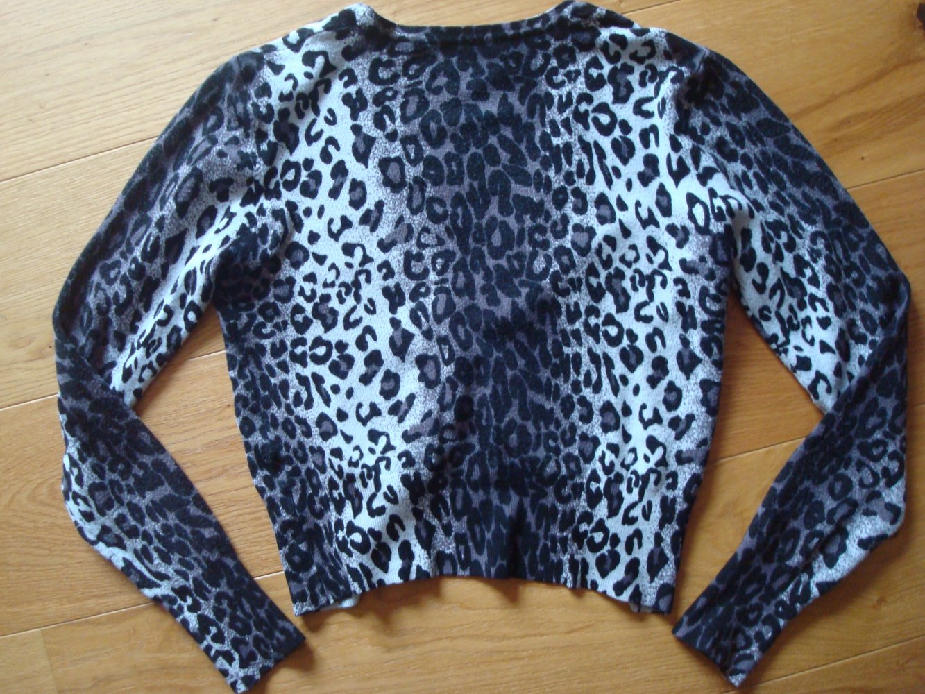 schicke Ausgehjacke, Bolero, Cardigan mit Leopardenprint und Pailietten