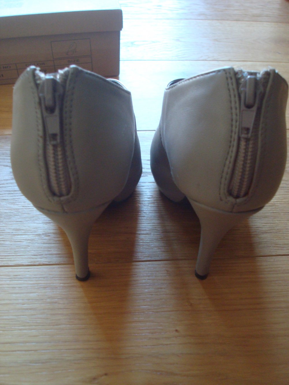 tolle elegante Pumps von Jumelles