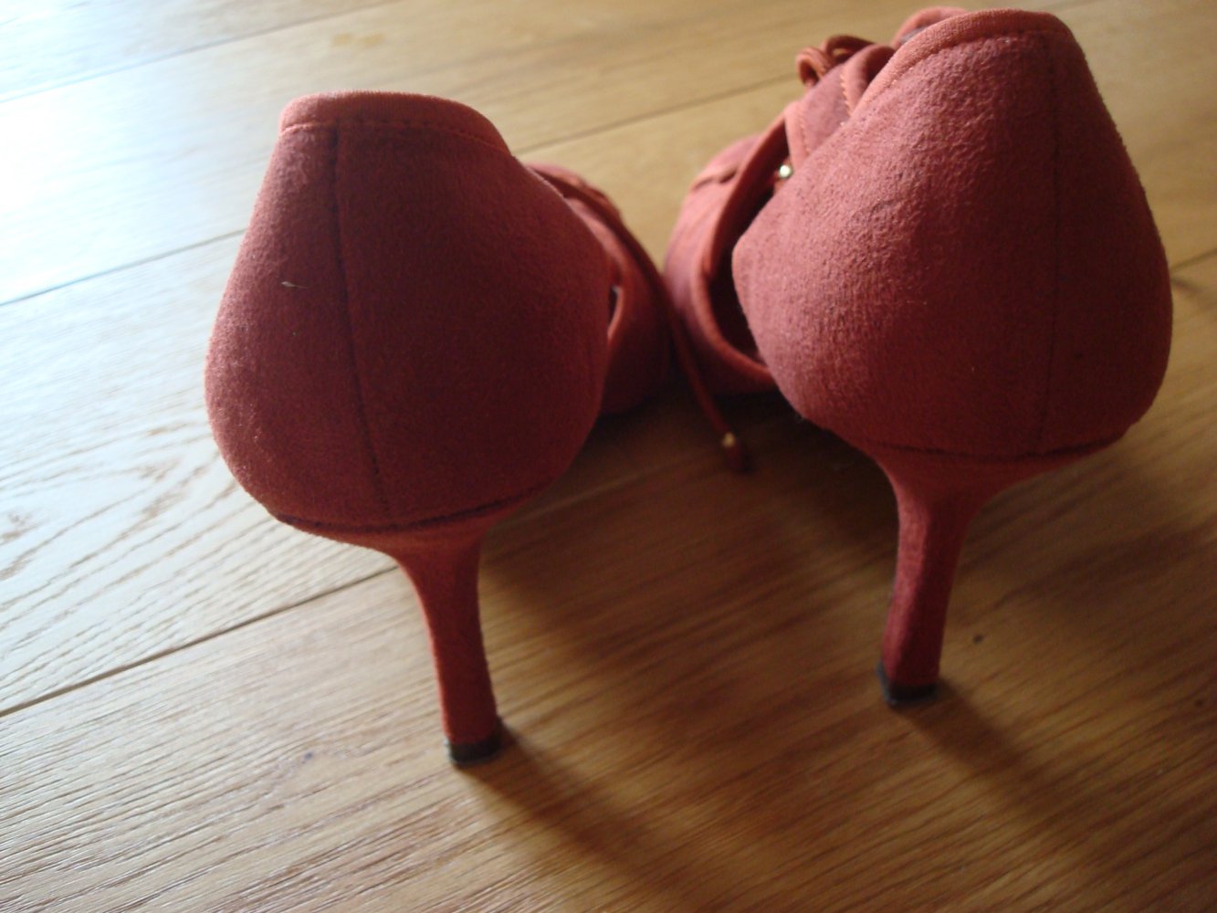 schicker extravaganter Pumps, Sandale, High Heel 