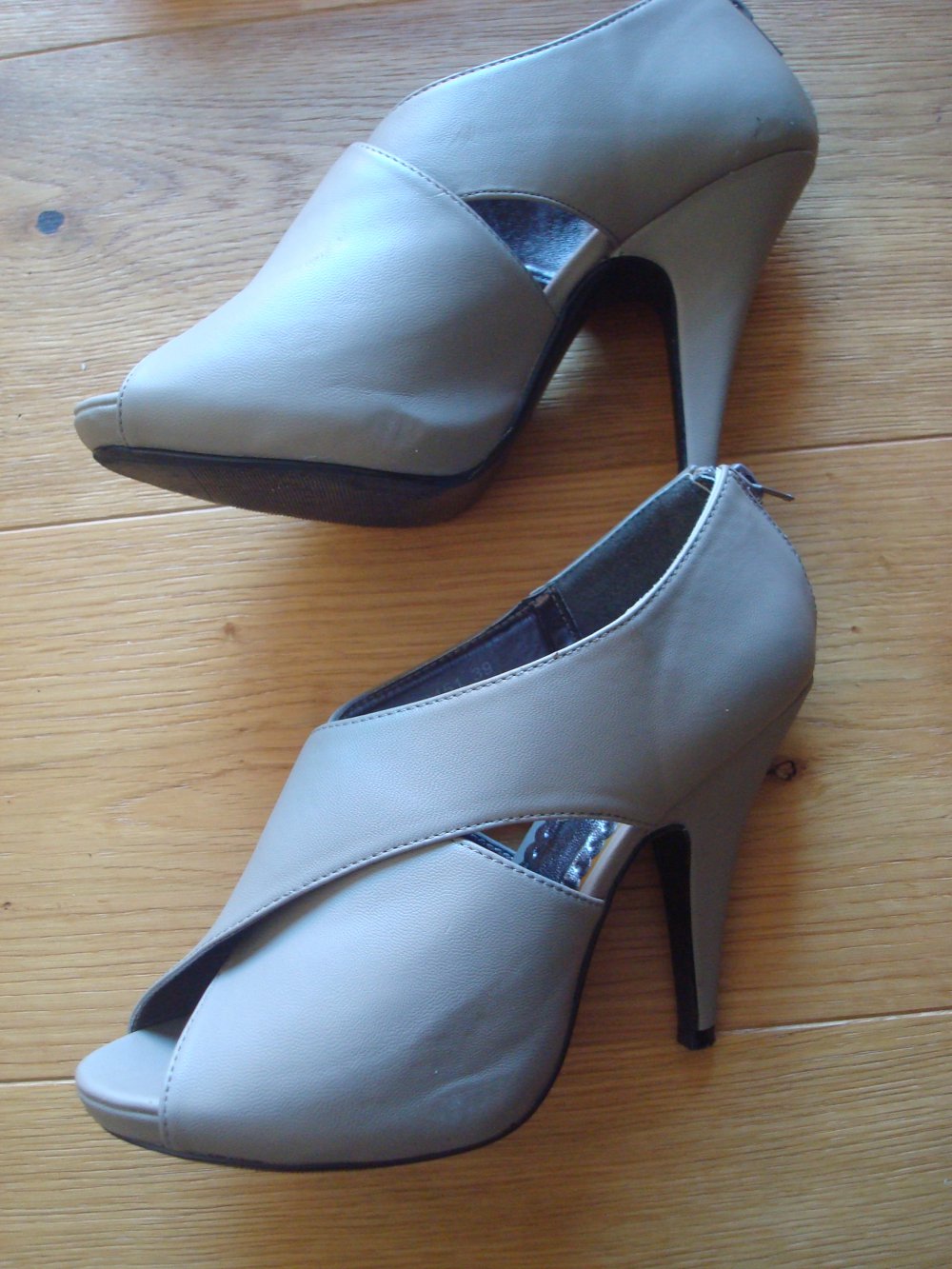 tolle elegante Pumps von Jumelles