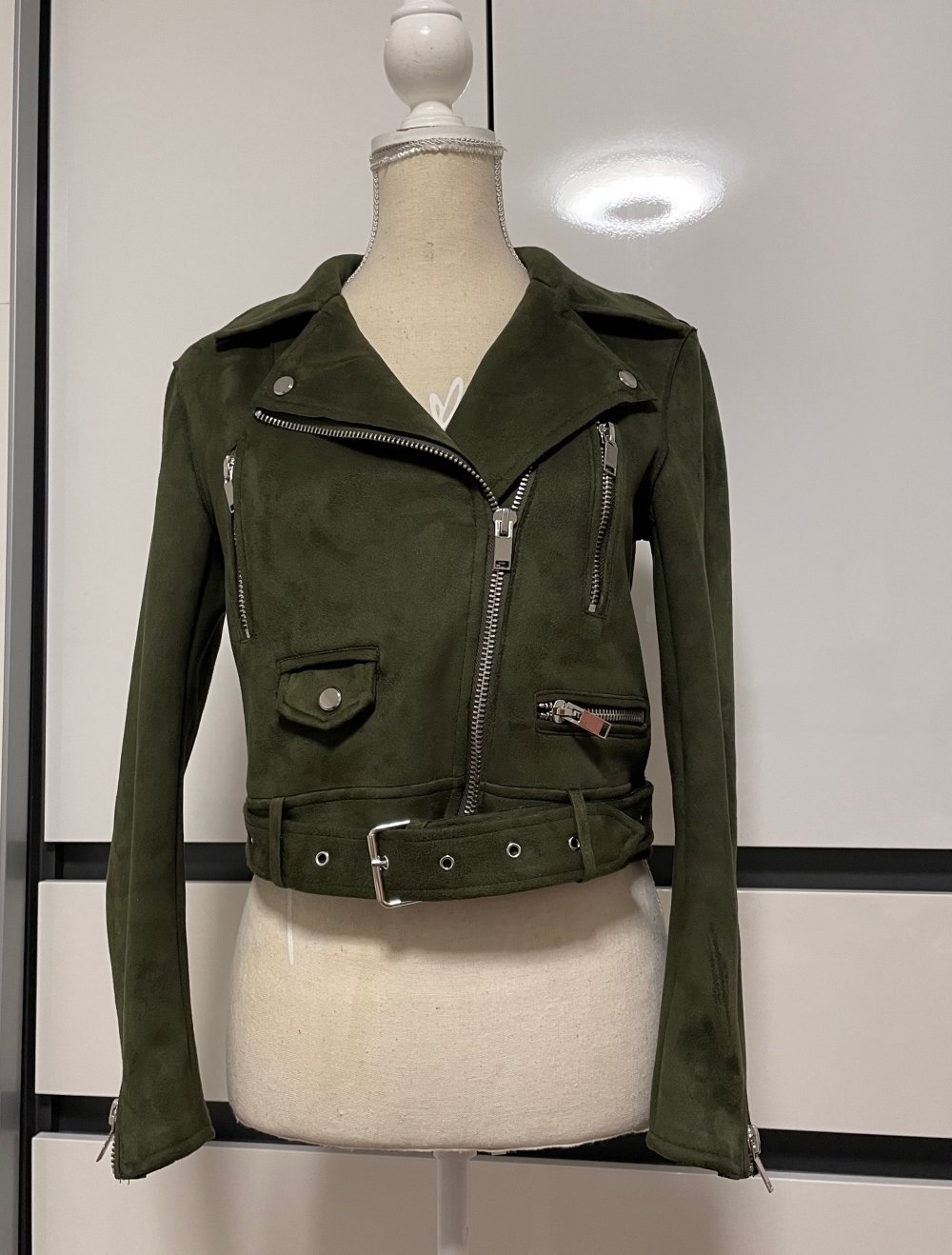 Neu ZARA Jacke Herbst samt velvet dunkelgrün inkl Gürtel