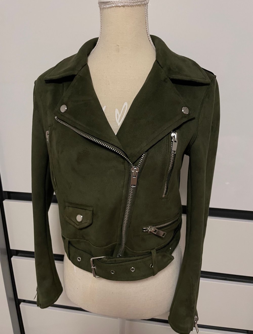 Neu ZARA Jacke Herbst samt velvet dunkelgrün inkl Gürtel