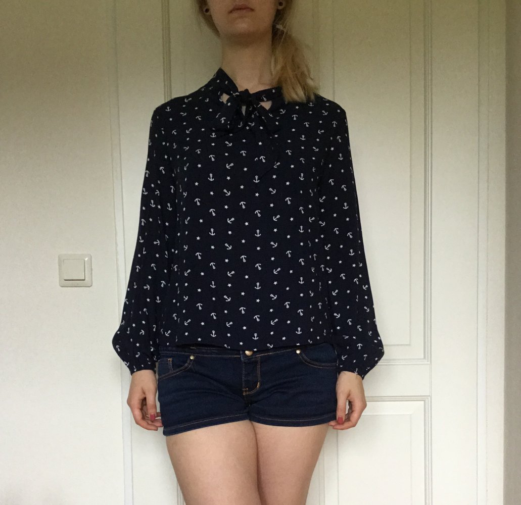 Bluse mit Anker- und Sternmuster