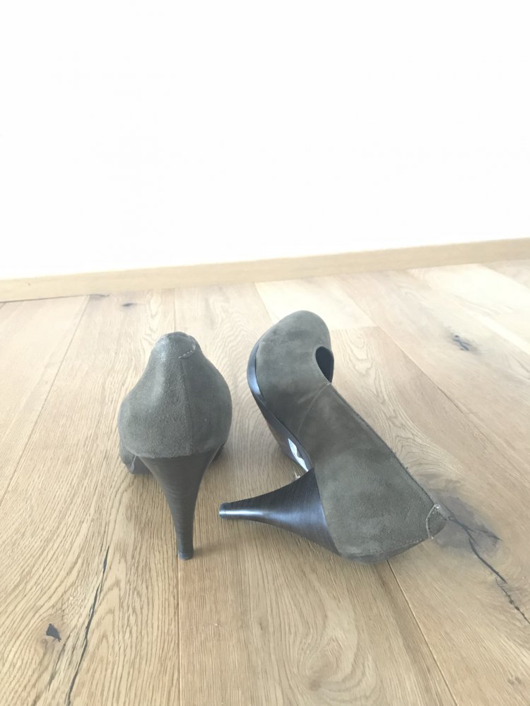 Neue Pumps mit Plateau von Görtz 17 Leder Velour Khaki grün 