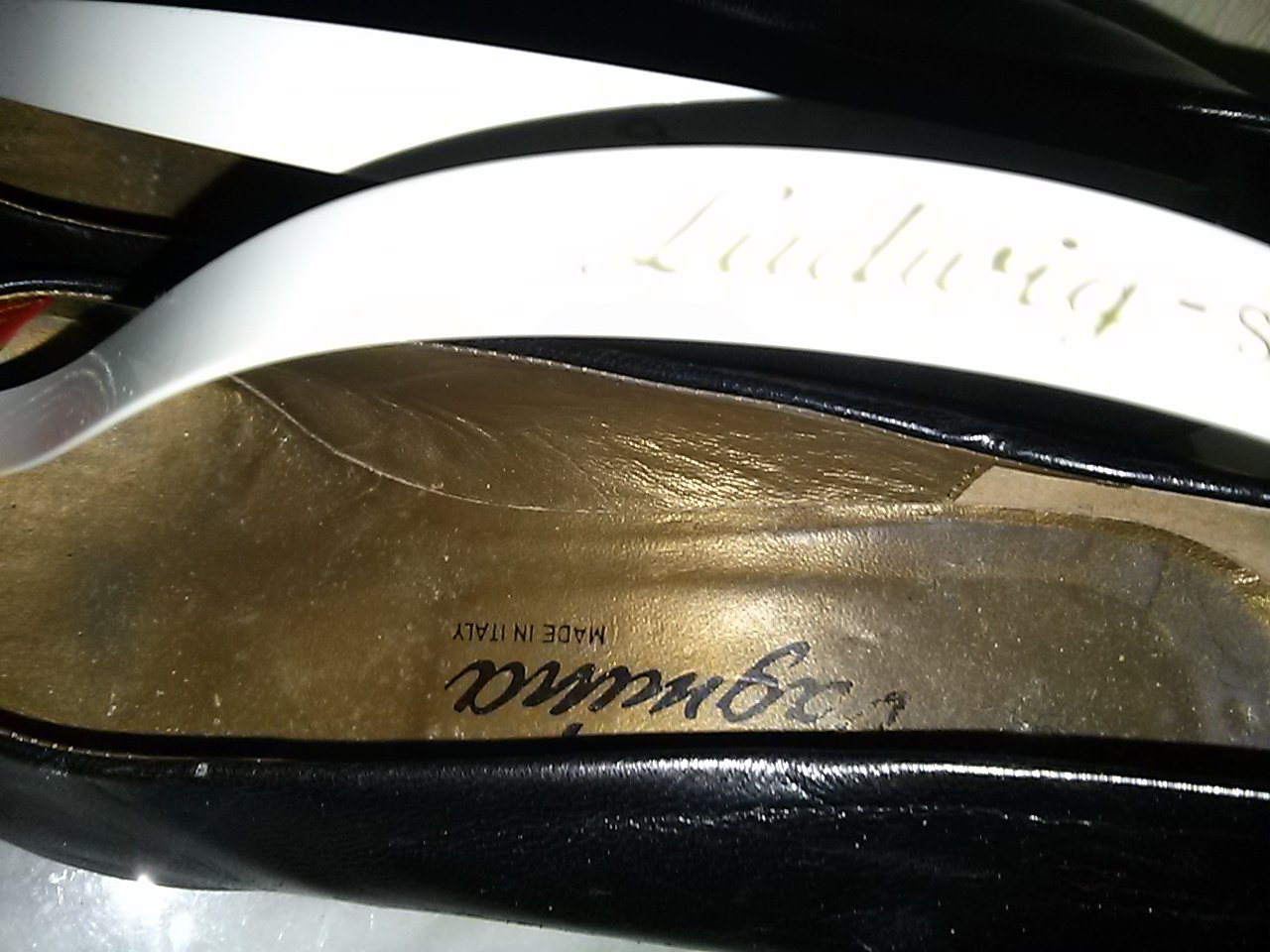 Pums von Dagmina (Made in Italy) - schwarzes Leder- Gr.37