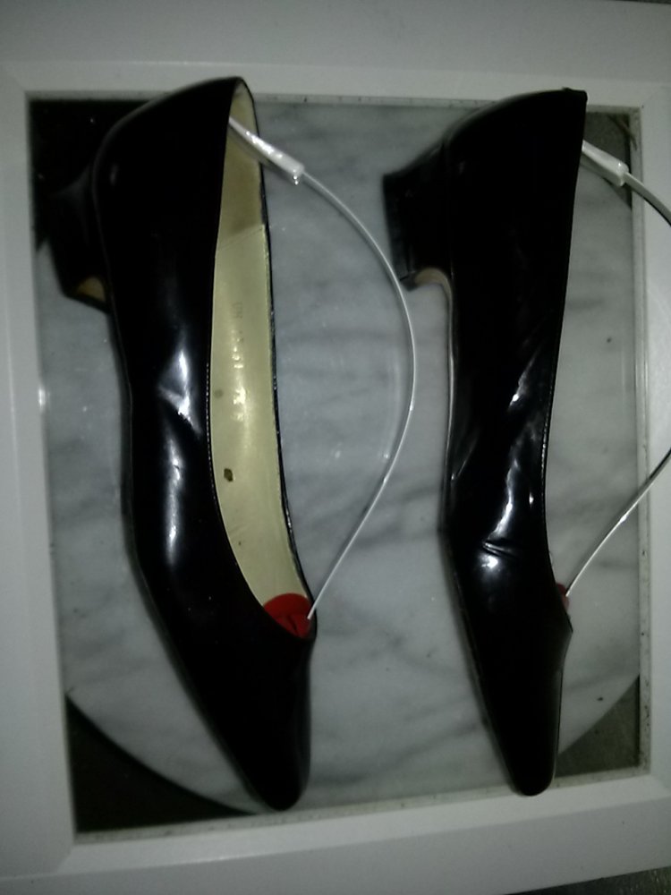 Damenschuhe Lackleder schwarz von Allure - Gr.7,5 N