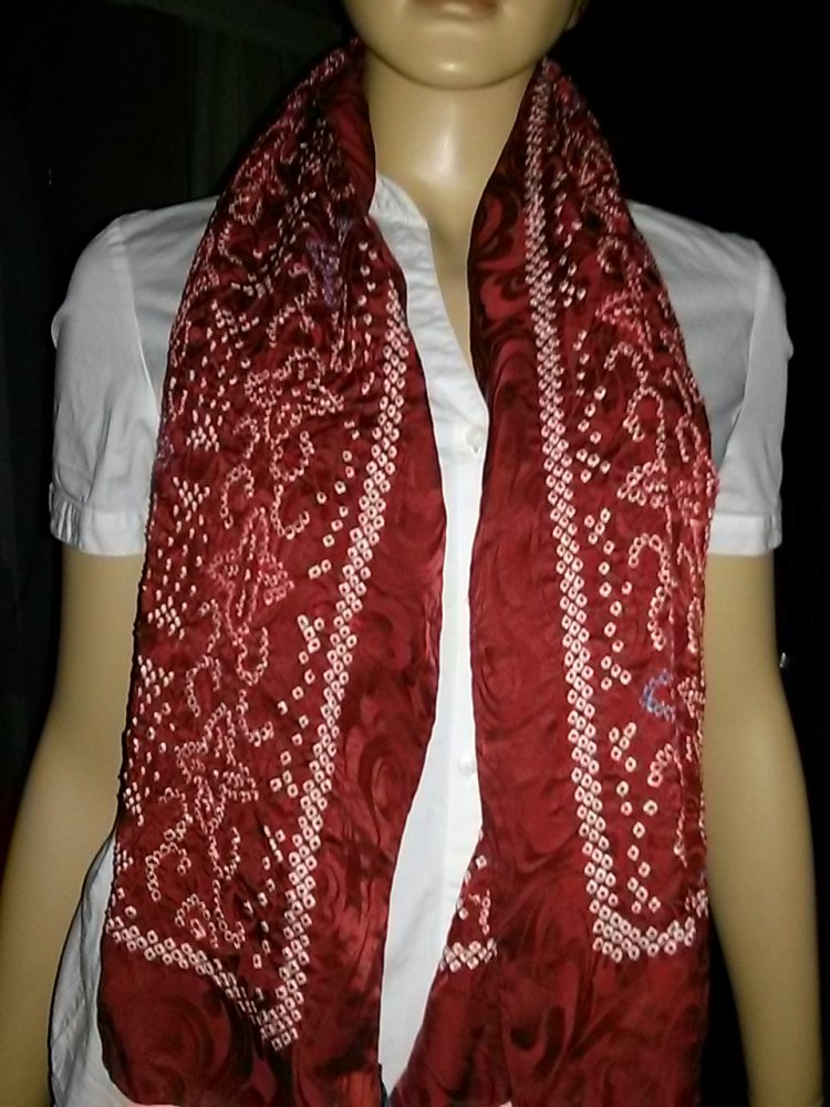 Seidenschal- 1,24 cm lang - 46 cm breit aus Hongkong