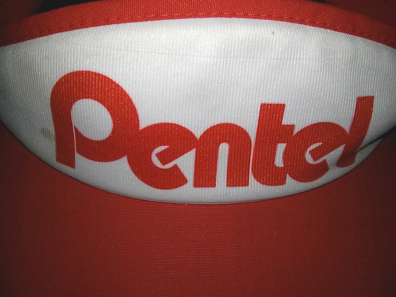 Sonnenschutz-Cap rot/weiss