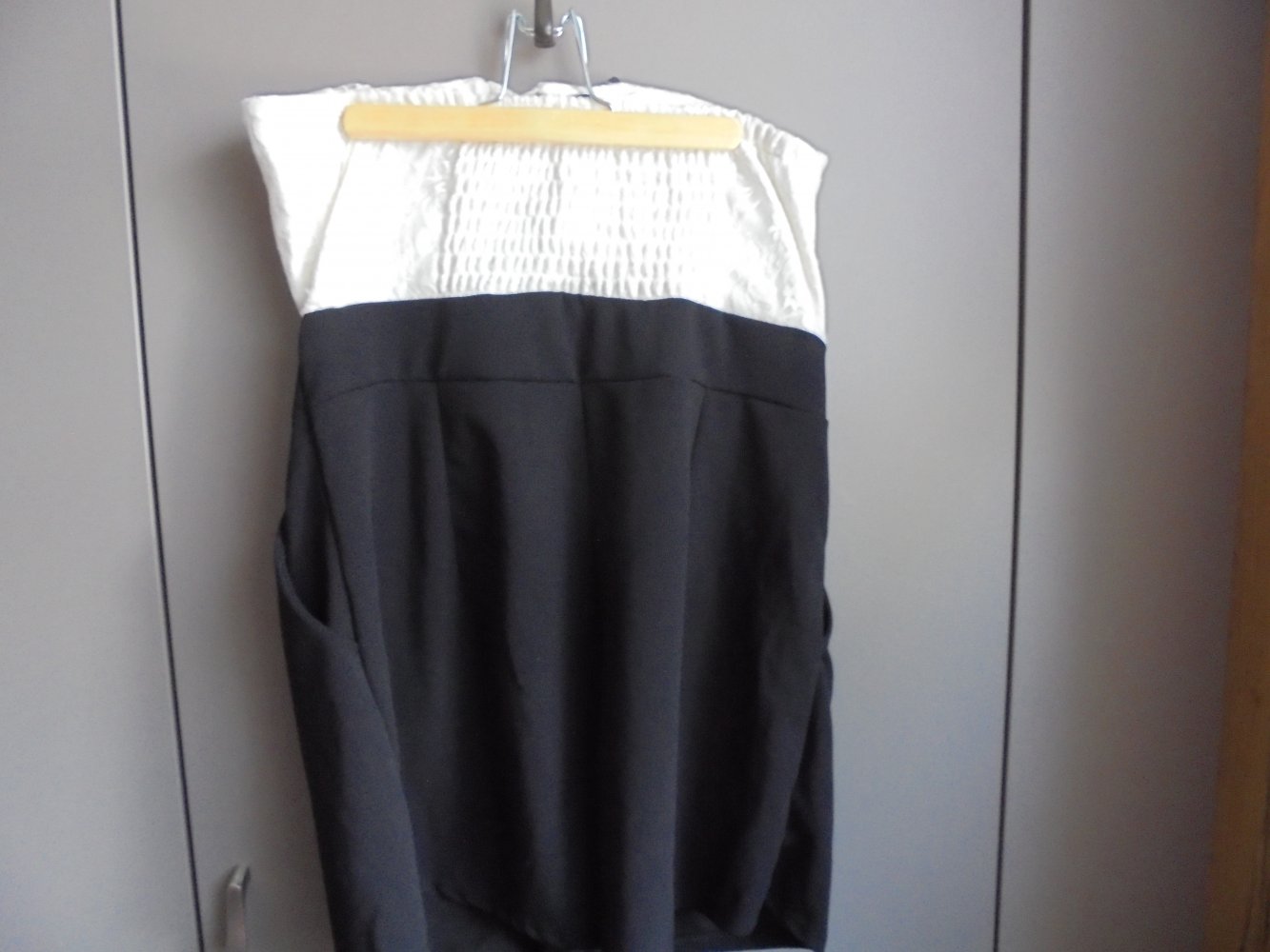 NEU: eleganter Damen Jumpsuit kurz schwarz/creme Gr. M/L